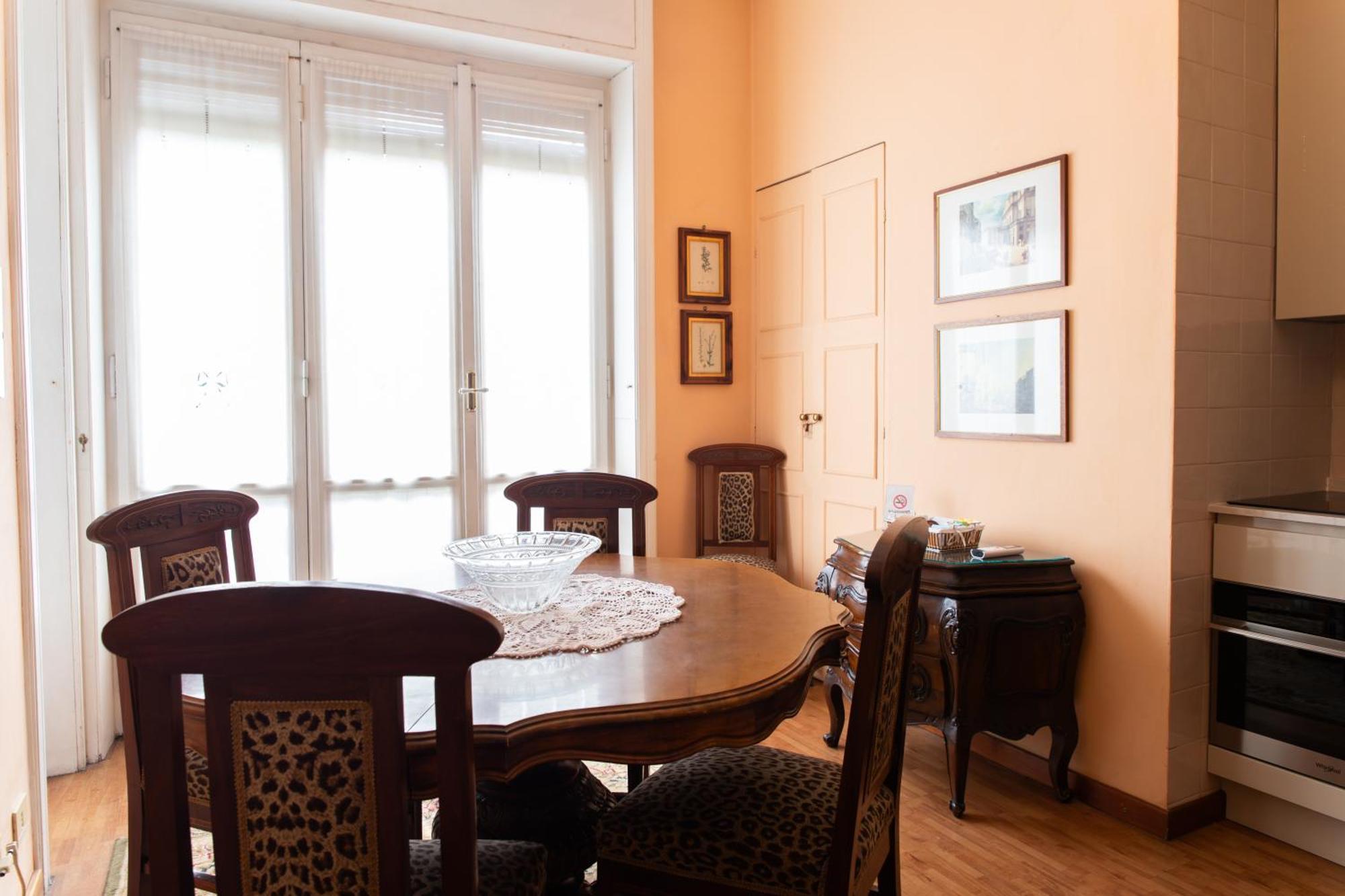Duomo Walking Distance Elegant Flat With View Appartement Milaan Buitenkant foto